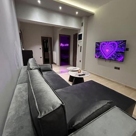 Angies Ledsigns Apartment Thessaloniki Exterior foto